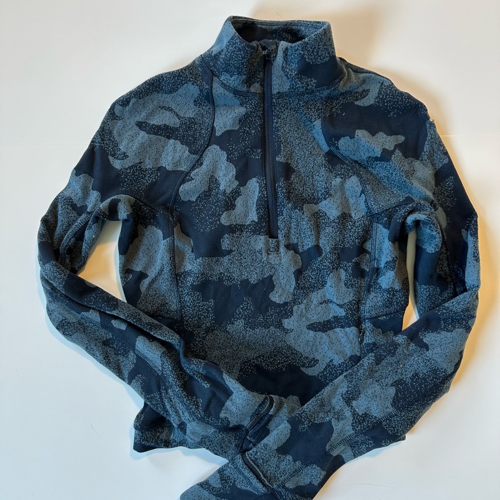 lululemon athletica Men's Blue Camouflage Zip-Up Sweater